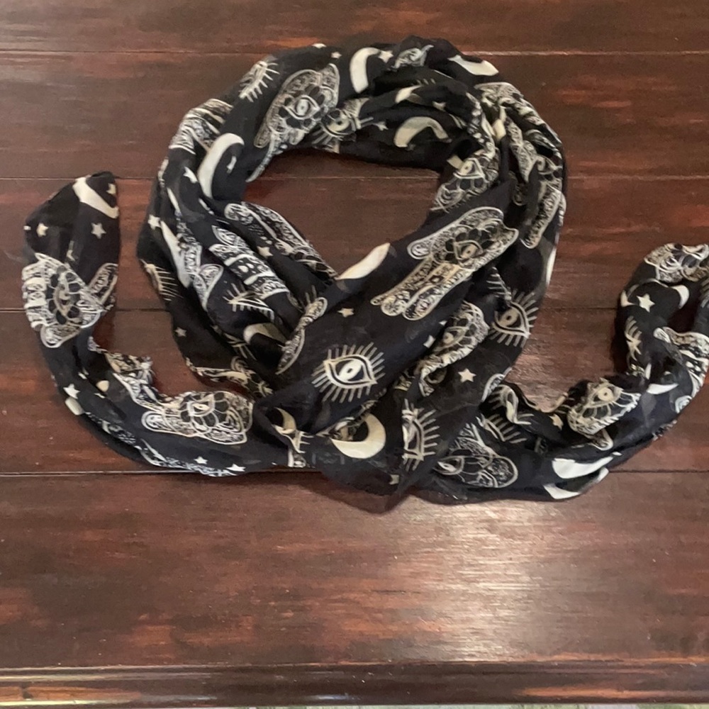 Spooky tarot scarf perfect for Halloween time! 41”x 73” - Picture 2 of 2